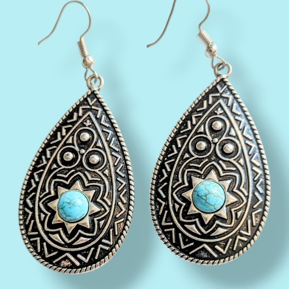 💠Silver and Turquoise Teardrop Fashion Earrings